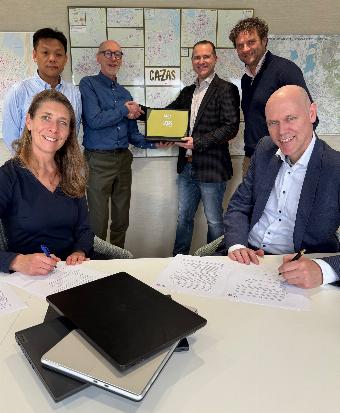 Cazas Wonen doneert apparatuur aan Stichting Allemaal Digitaal
